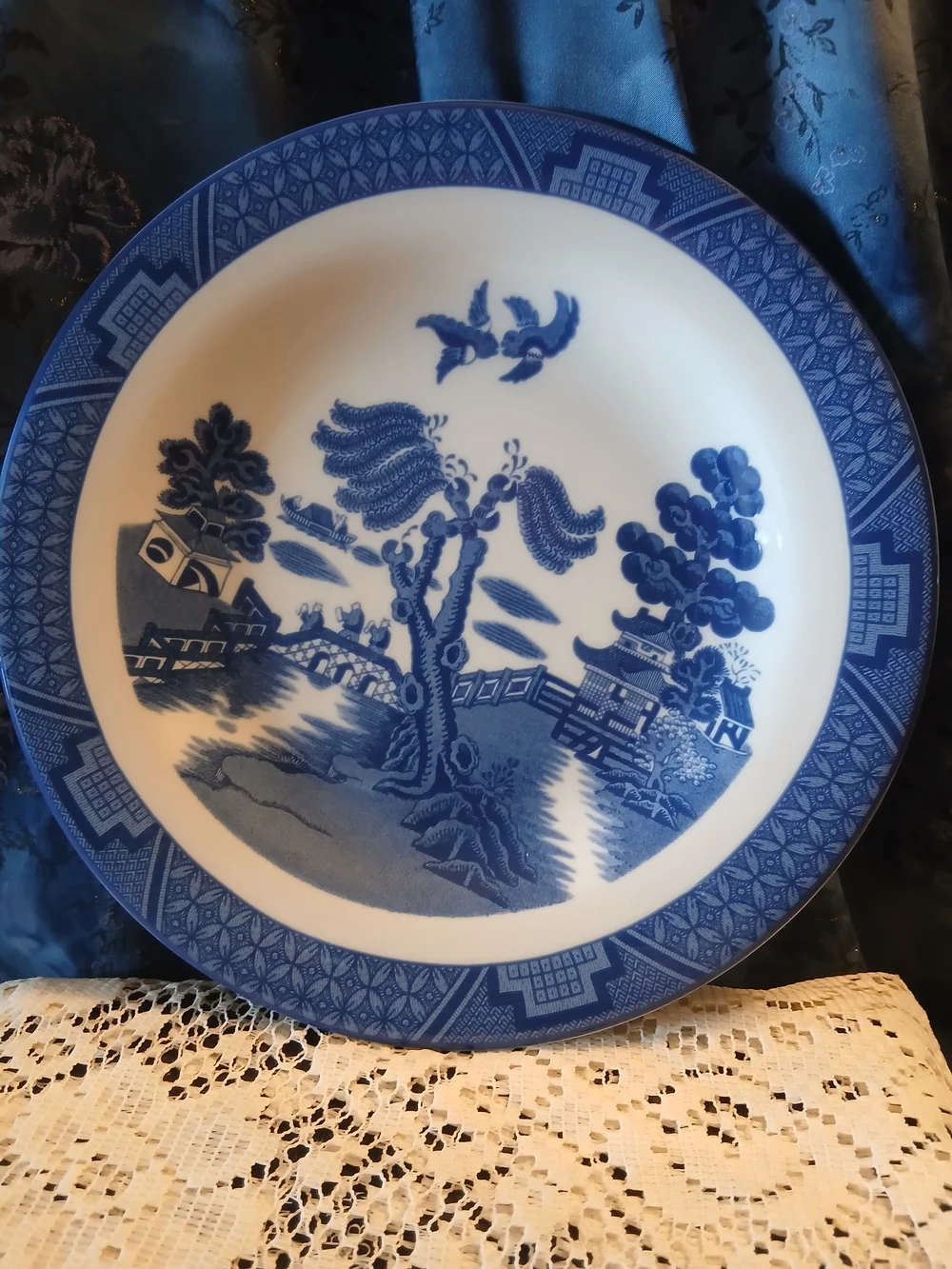 Royal Doulton REAL OLD WILLOW Fine China Salad/Dessert Plate